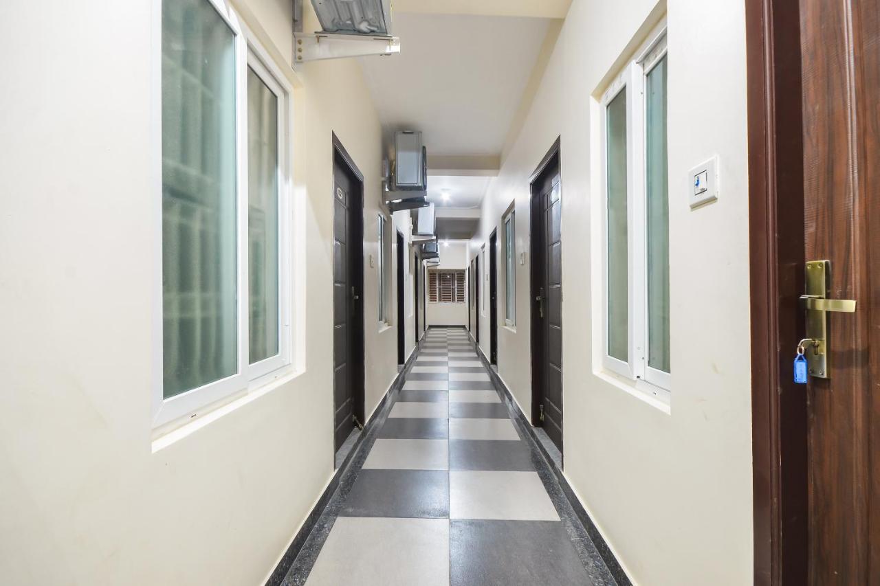 Oyo 70250 Royal Residency Hotel Namakkal Ngoại thất bức ảnh